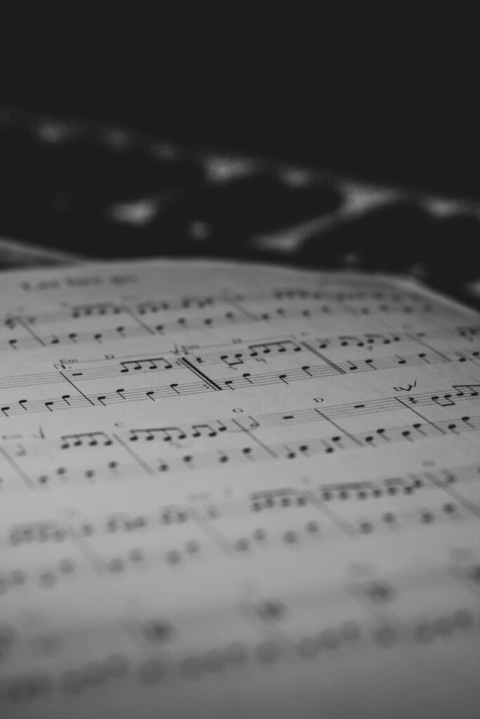 Black and white score music wallpaper